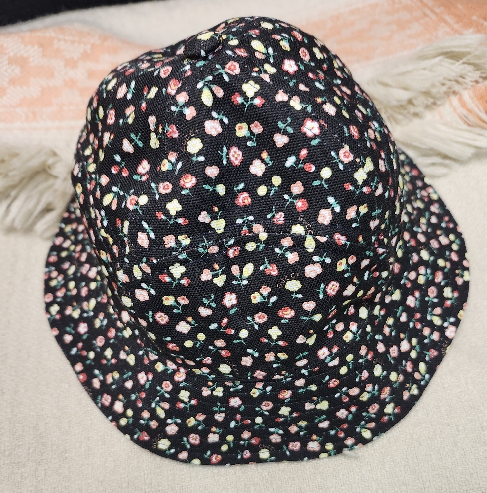Gucci Floral Patterned Bucket Hat